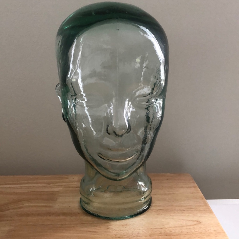 glass head decoration